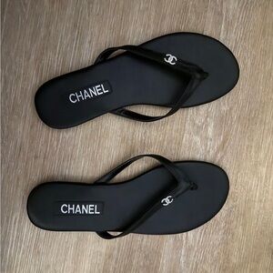 Chanel Elegant Black Sandals